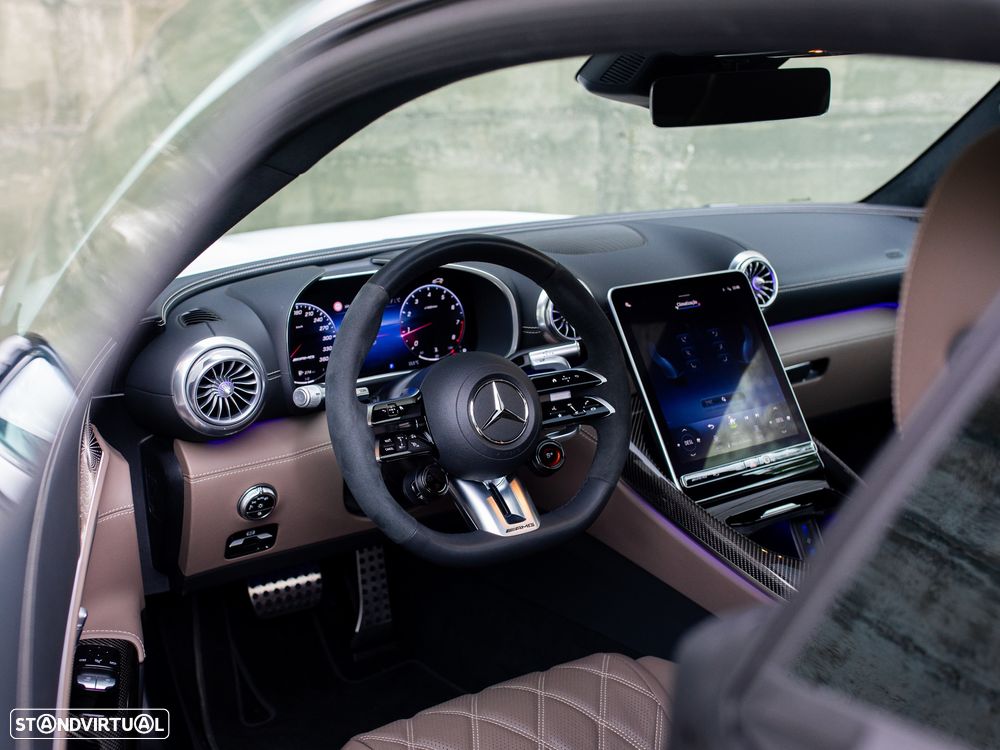 Mercedes-Benz AMG GT 63 4MATIC+ - 38