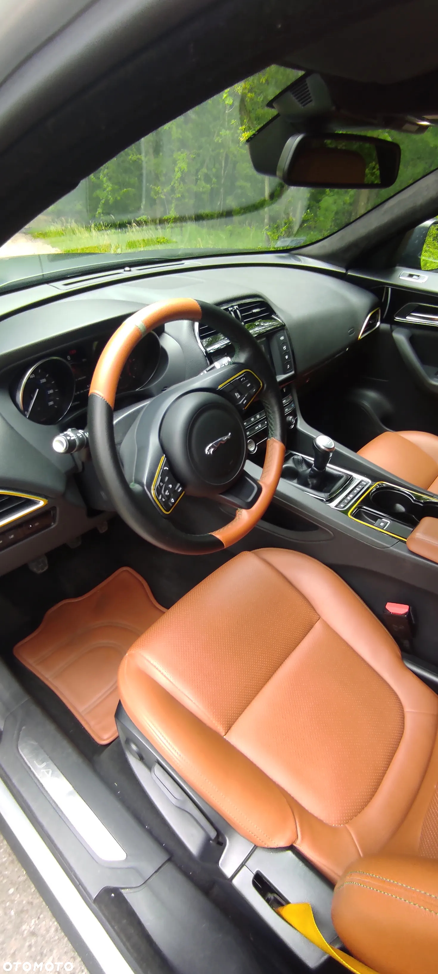 Jaguar F-Pace 2.0 i4D RWD Pure - 7