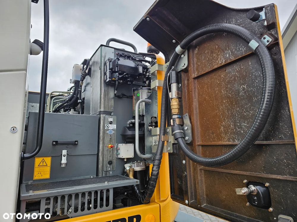 Liebherr A 912 Compact - 19