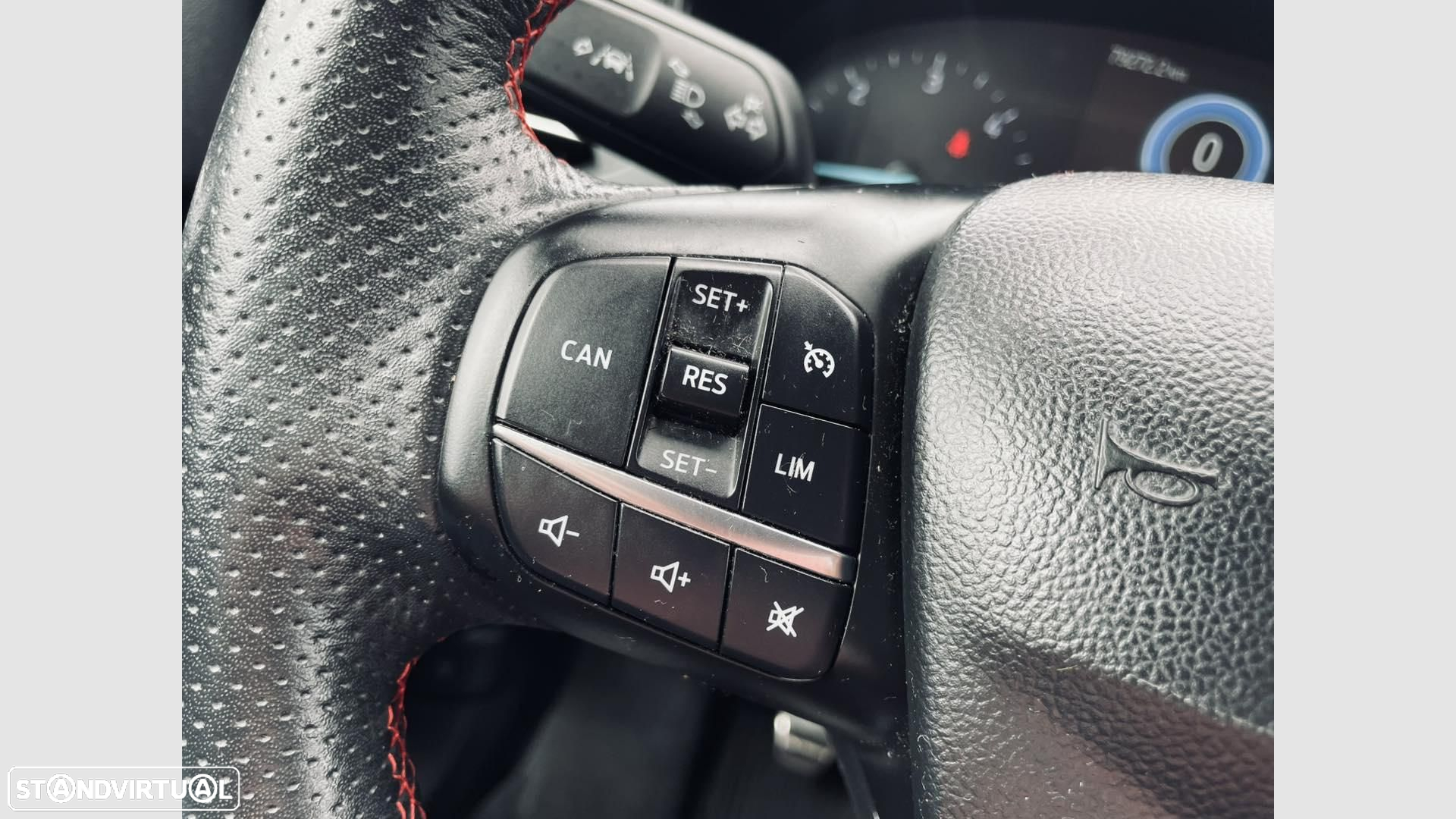 Ford Focus 1.5 TDCi EcoBlue ST-Line - 16