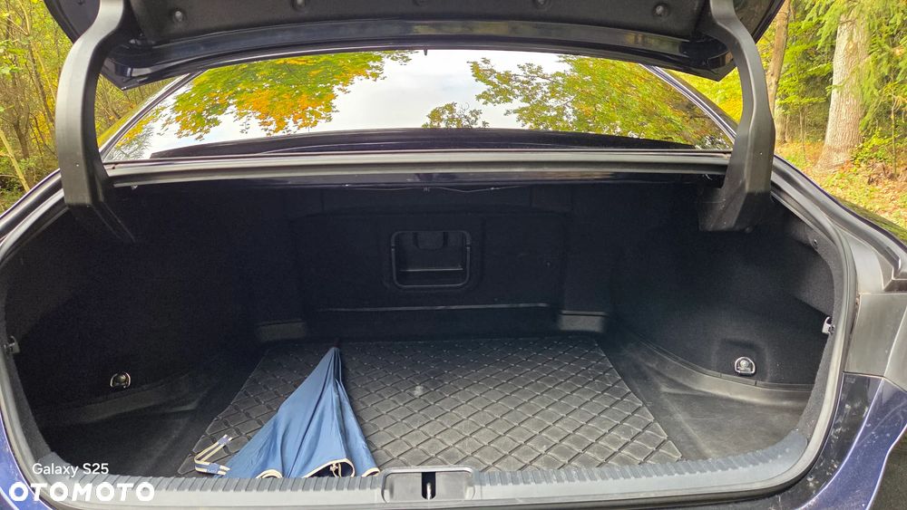Lexus ES 300h Prestige - 18
