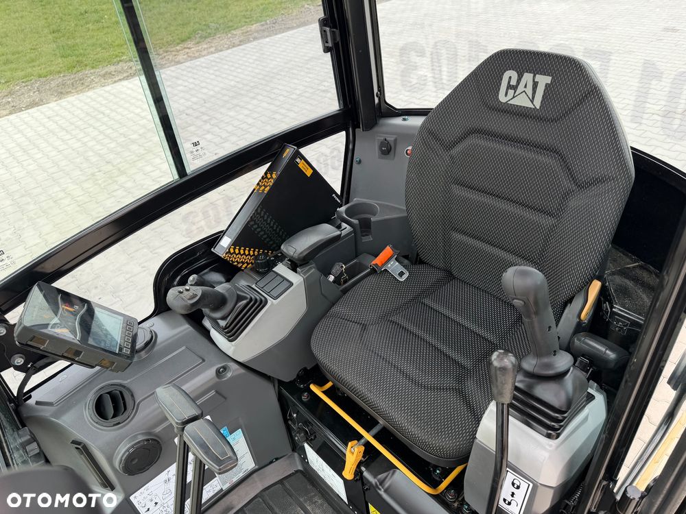 Caterpillar 301.8 - 12