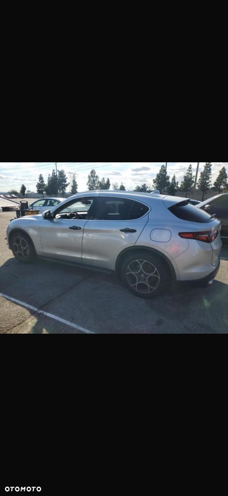 Alfa Romeo Stelvio - 14