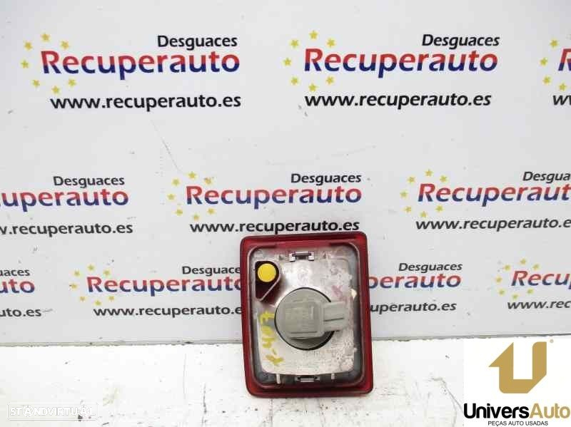 FAROLIM TRASEIRO DIREITO INTERIOR PEUGEOT 407 SW 2006 - - 2