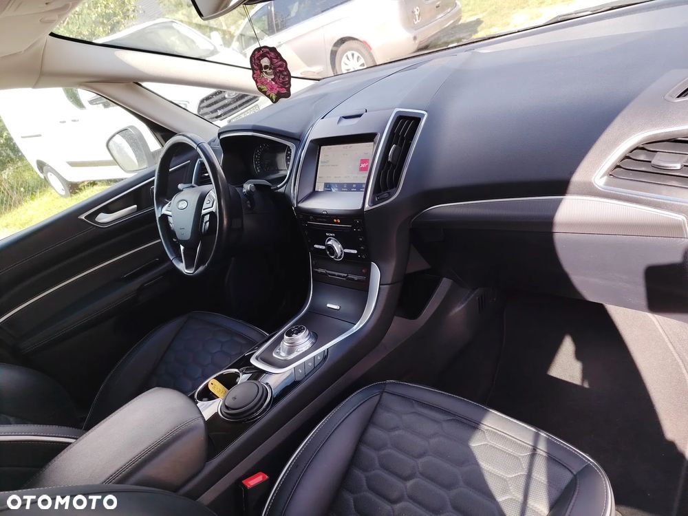 Ford S-Max - 40
