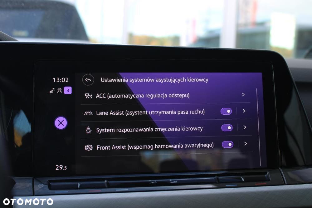 Volkswagen Golf - 24