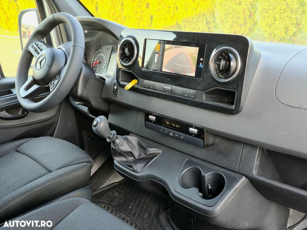 Mercedes-Benz Sprinter - 6