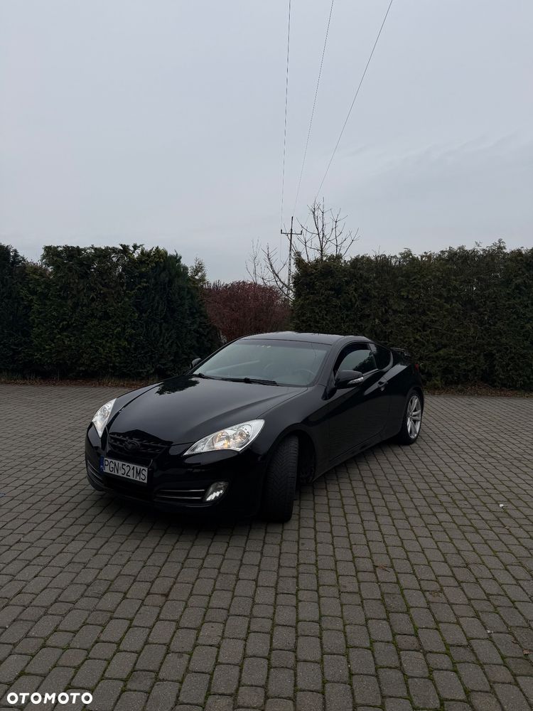 Hyundai Genesis Coupe 2.0 TCI Executive - 1