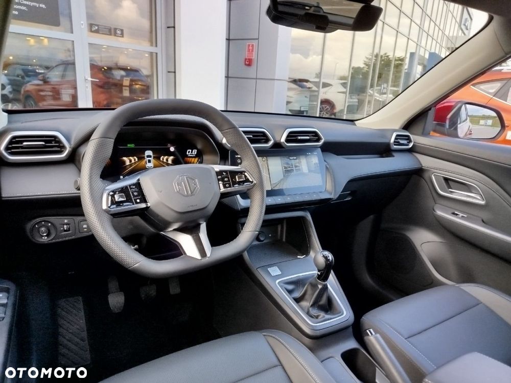 MG ZS - 16