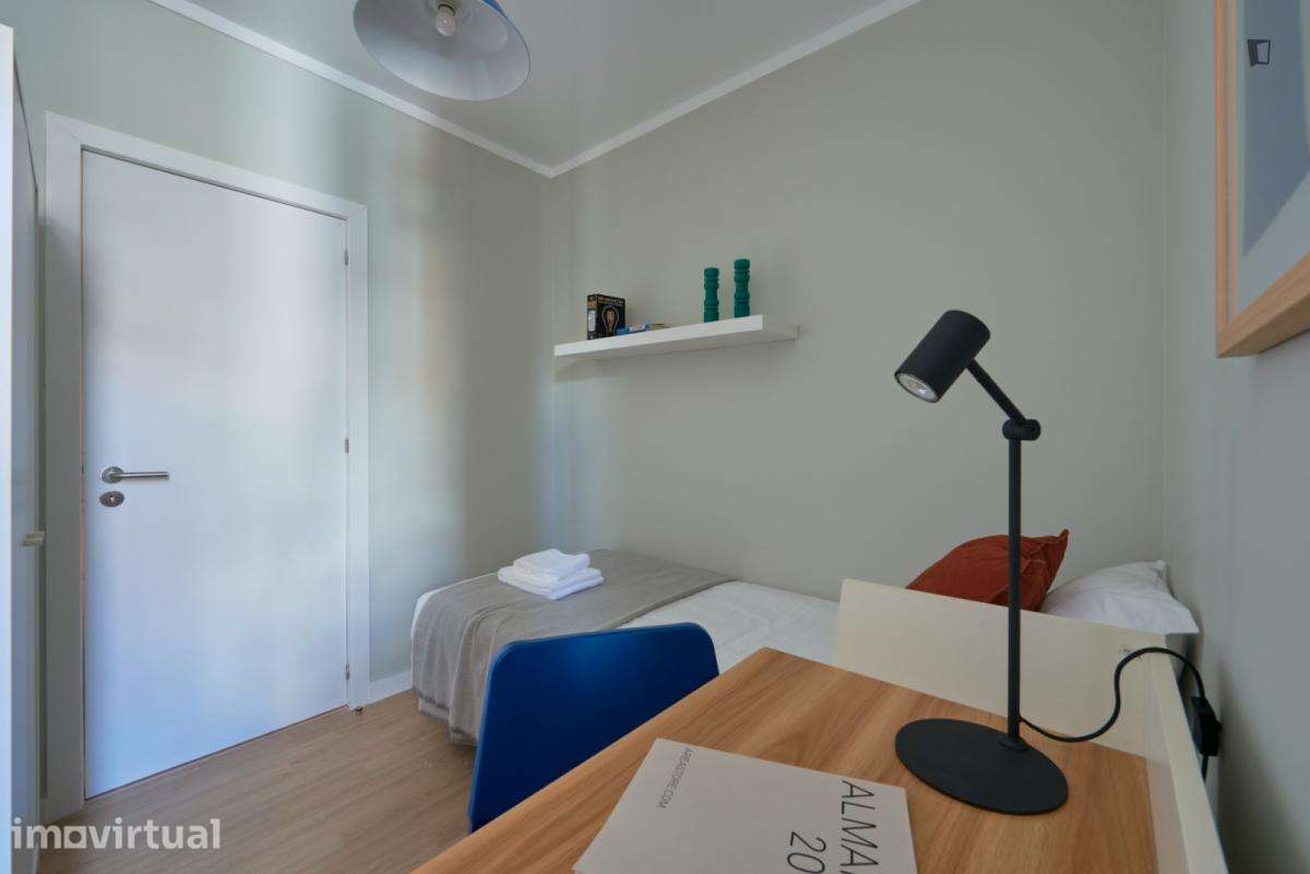 Quarto - localizado em Penha de França Lisbon - Grande imagem: 5/43