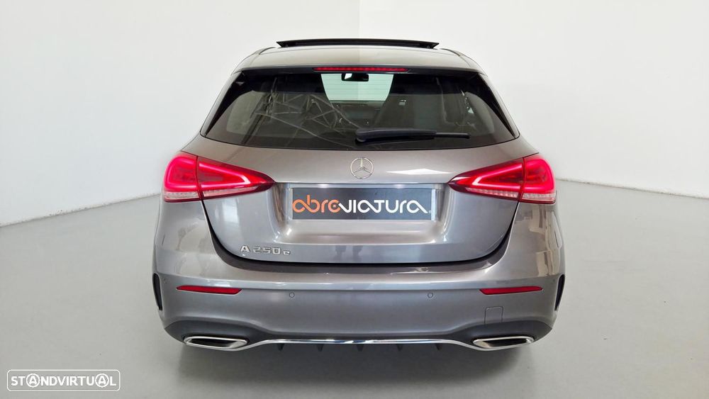 Mercedes-Benz A 250 e AMG Line - 6