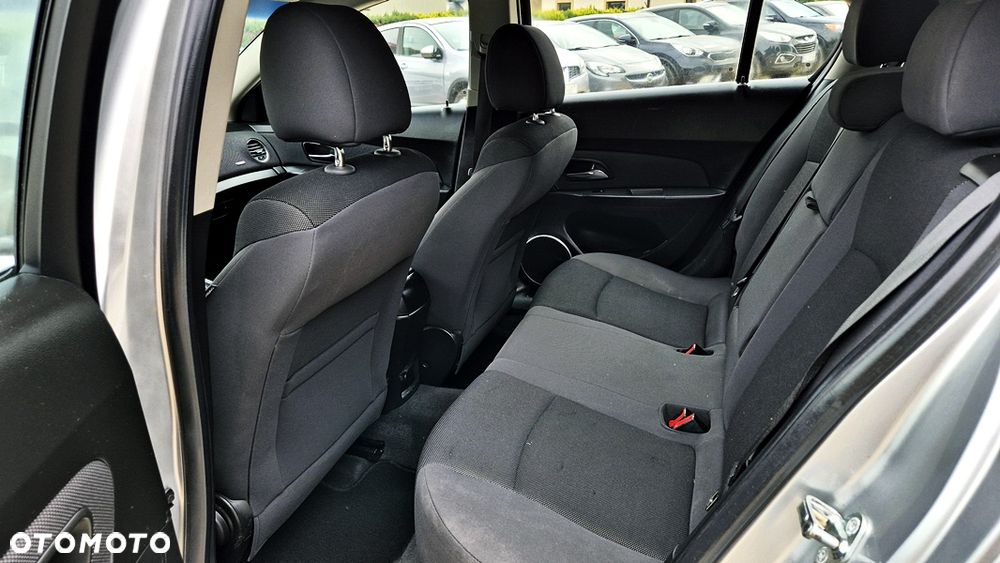 Chevrolet Cruze 1.6 - 30
