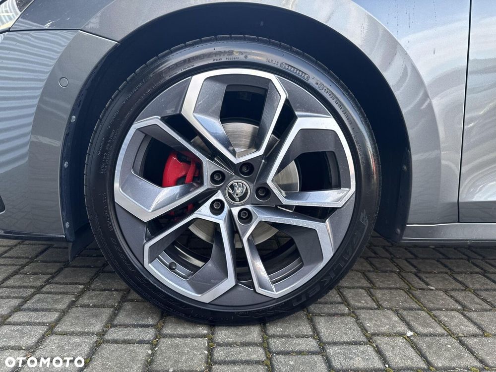 Skoda Octavia 2.0 TDI RS DSG - 38