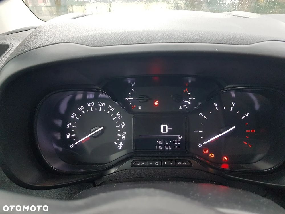 Toyota Proace City - 16