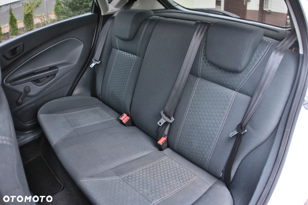 Ford Fiesta - 31
