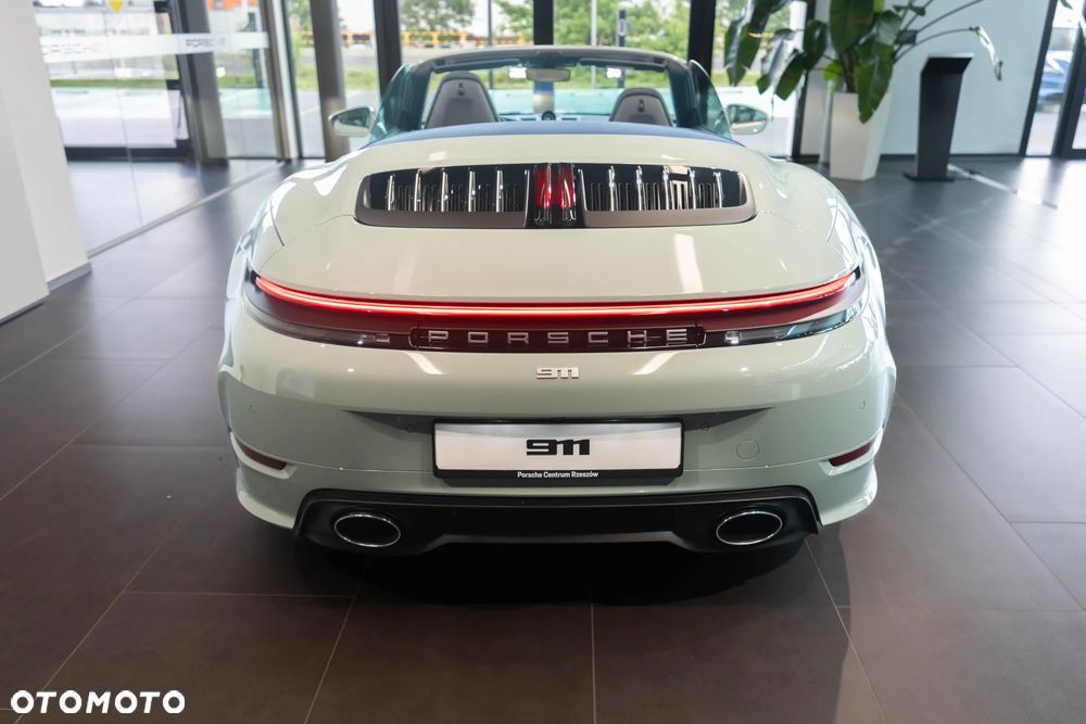 Porsche 911 Carrera 4S - 36