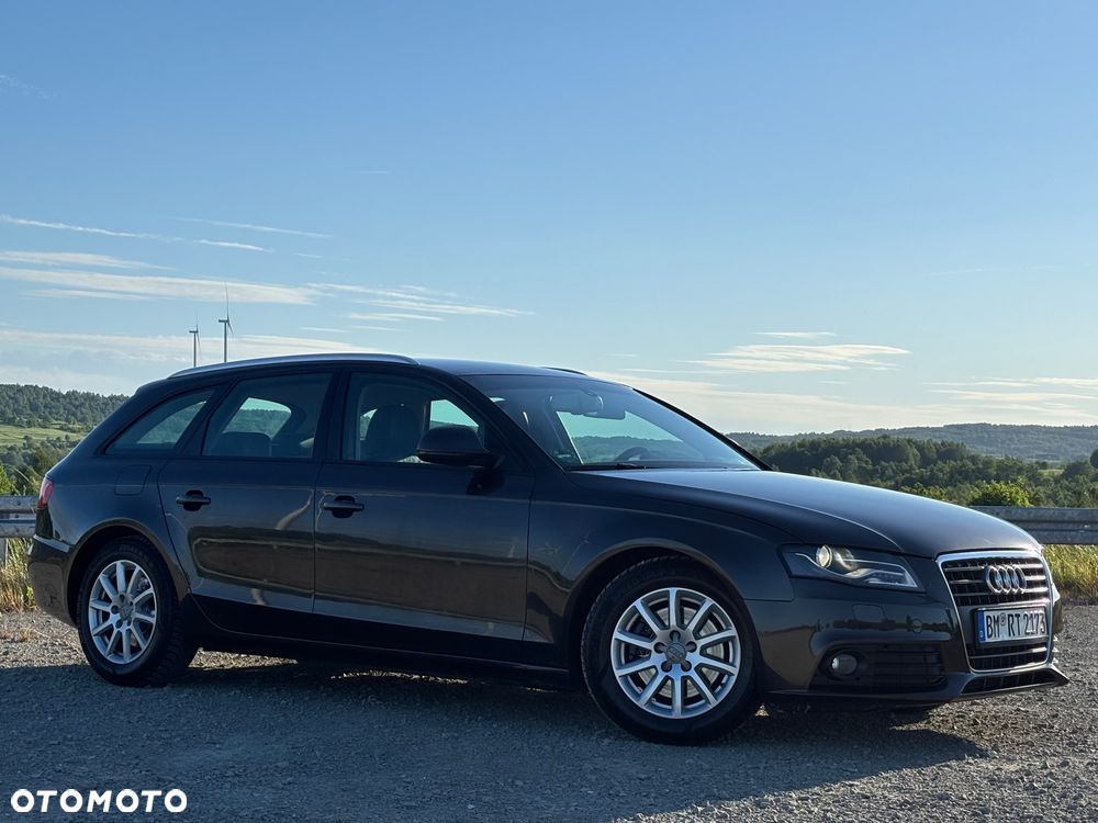 Audi A4 Avant 2.0 TDI Limited Edition - 6