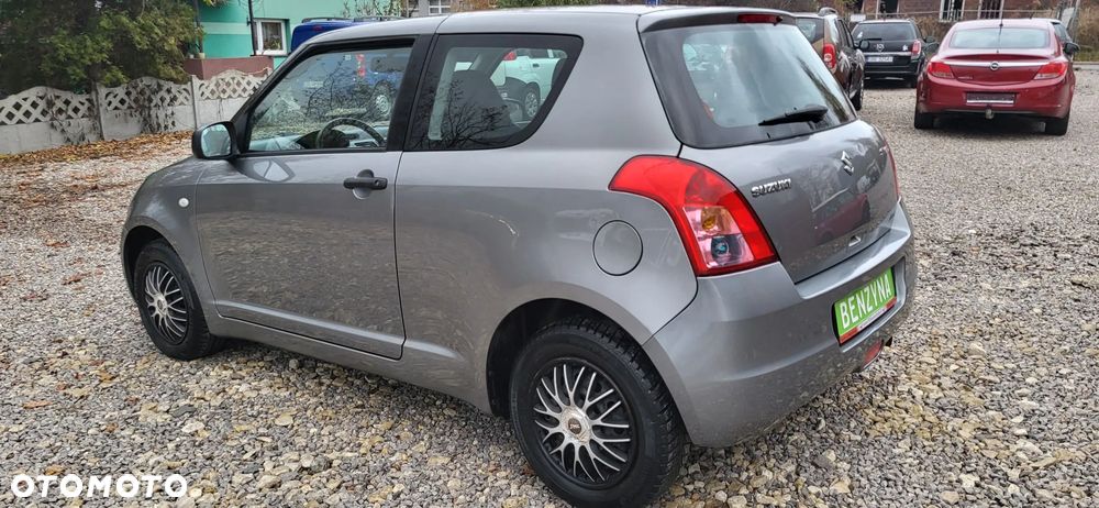 Suzuki Swift 1.3 Club - 36