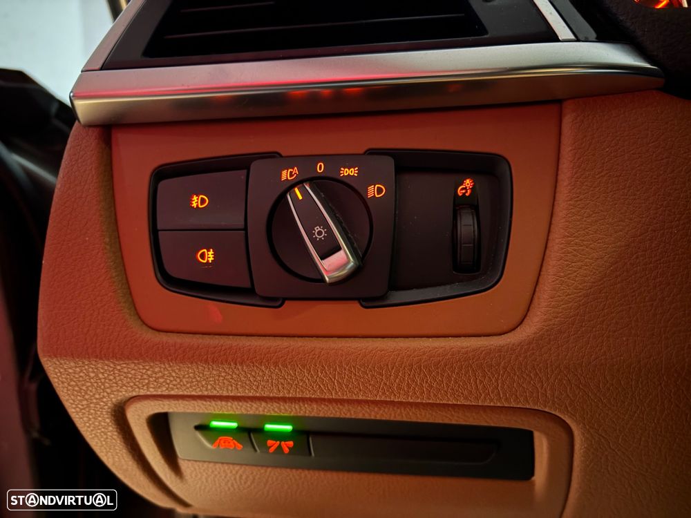BMW 320 d Line Luxury Auto - 5