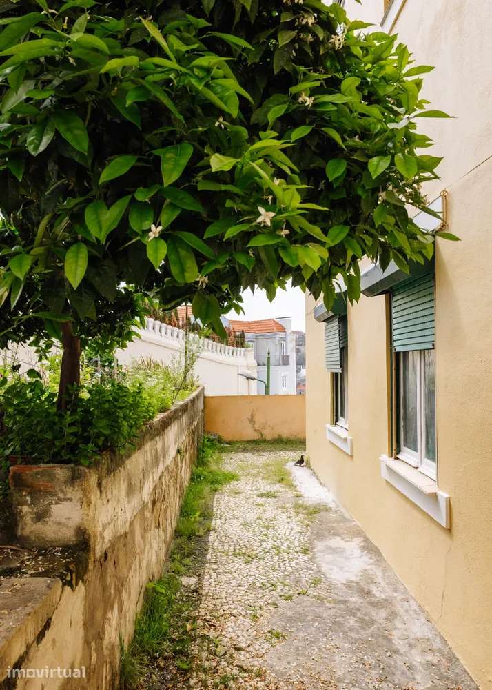 Apartamento T4 para Recuperar em Santo António, Lisboa - Grande imagem: 4/28