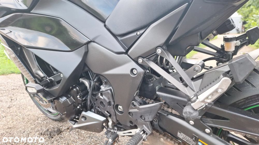 Kawasaki Ninja 1000 SX - 29