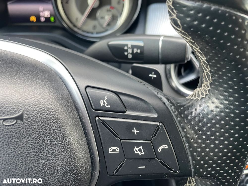 Mercedes-Benz GLA 200 d 7G-DCT Style - 19