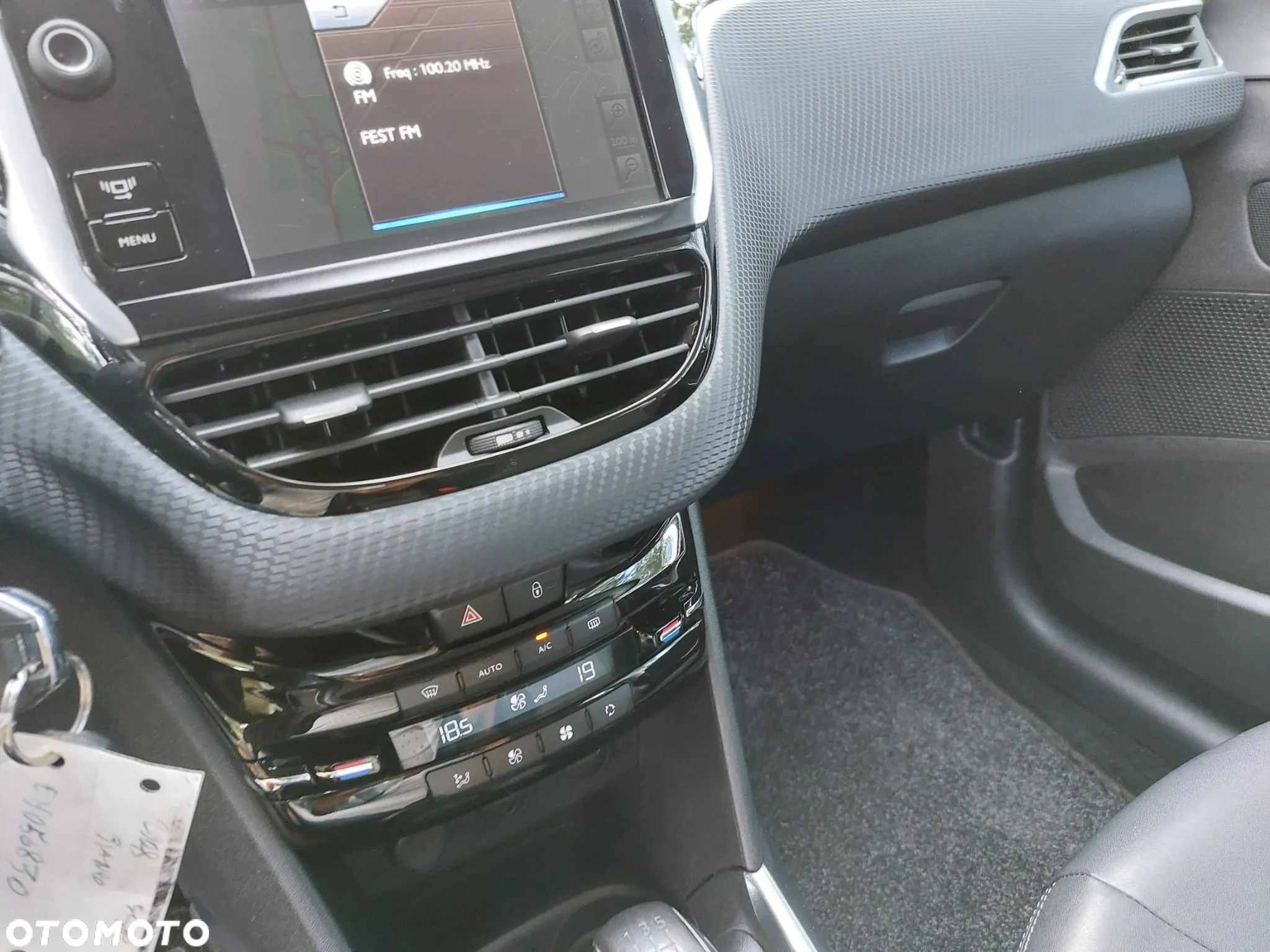 Peugeot 2008 PureTech 82 Allure - 37