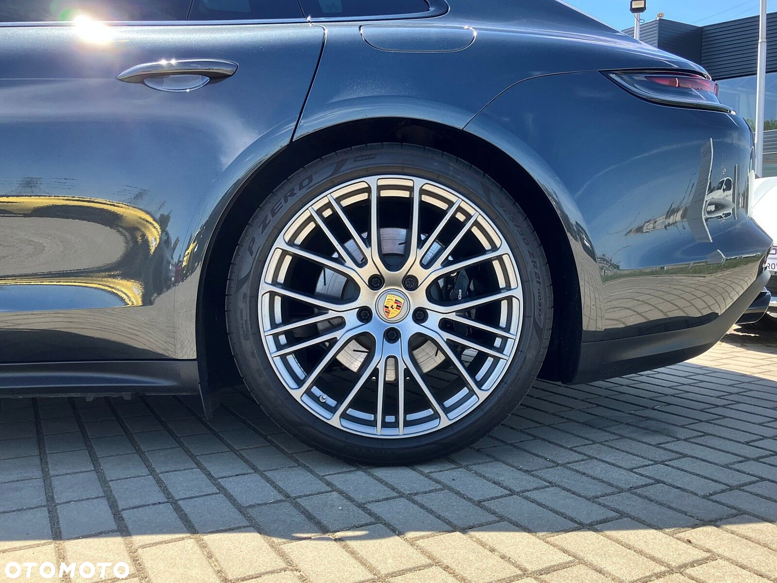 Porsche Panamera - 16