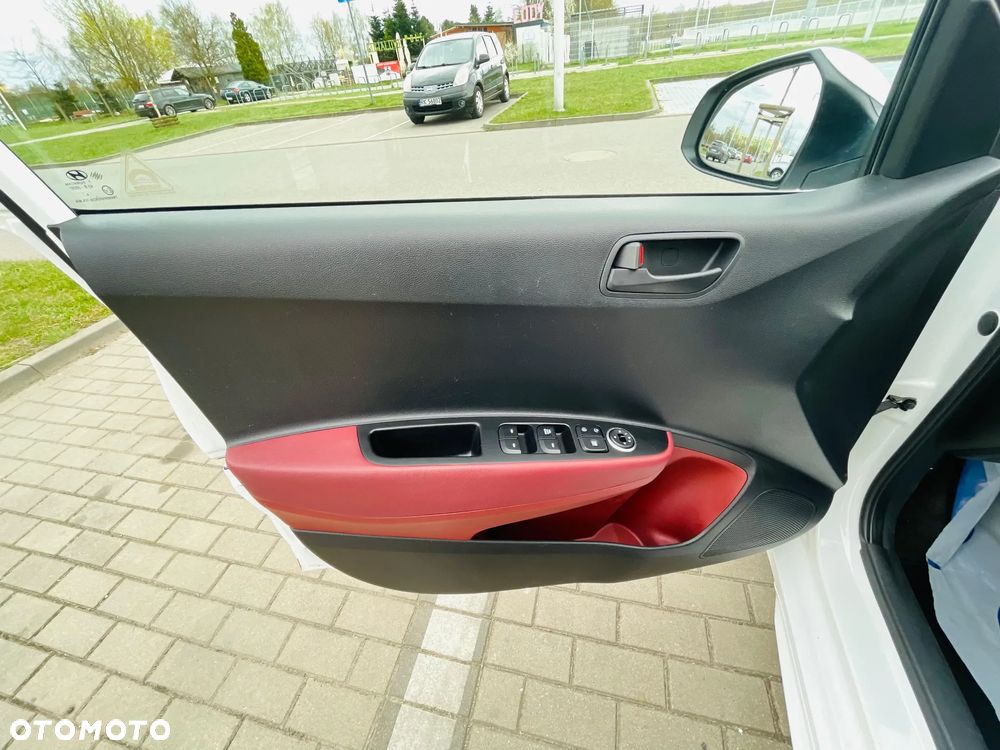 Hyundai i10 1.2 Fifa World Cup Edition - 15