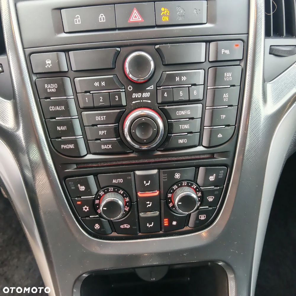 Opel Astra 1.4 Turbo Exklusiv - 22