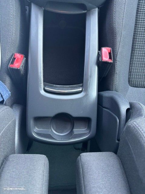 Peugeot 5008 1.6 HDi 7L Allure - 11