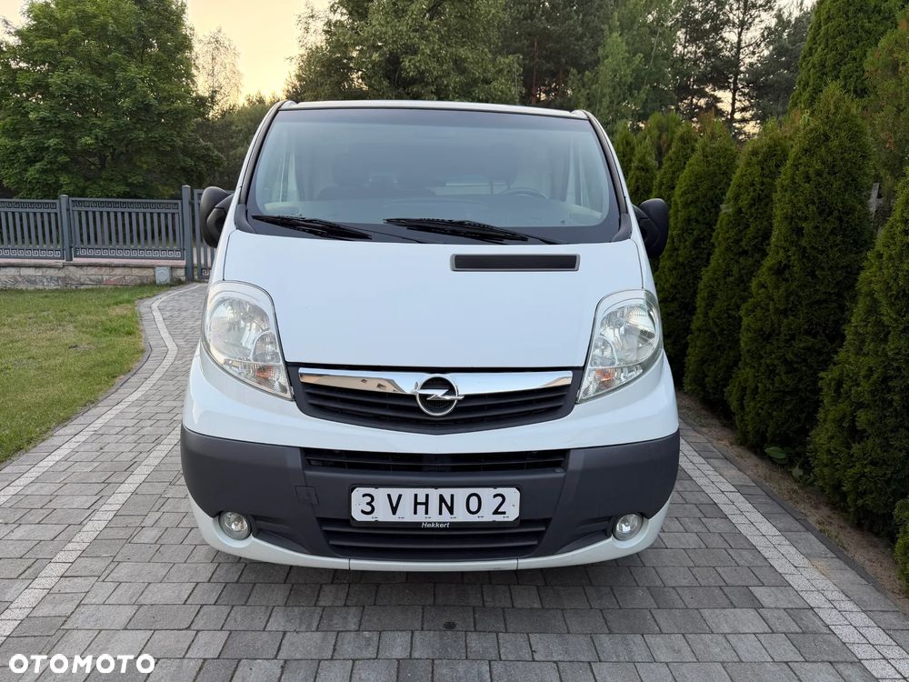 Renault TRAFIC - 2