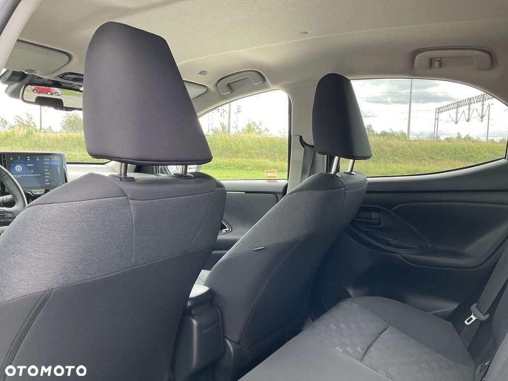 Toyota Yaris Hybrid 1.5 Style - 16