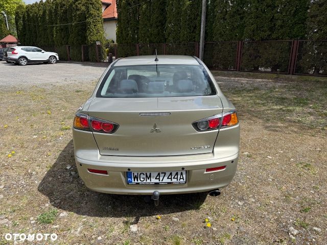 Mitsubishi Lancer 1.6 Invite - 8