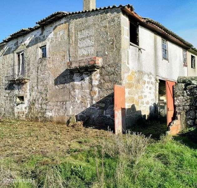 Casa e terreno com possibilidade de construção - Grande imagem: 4/11