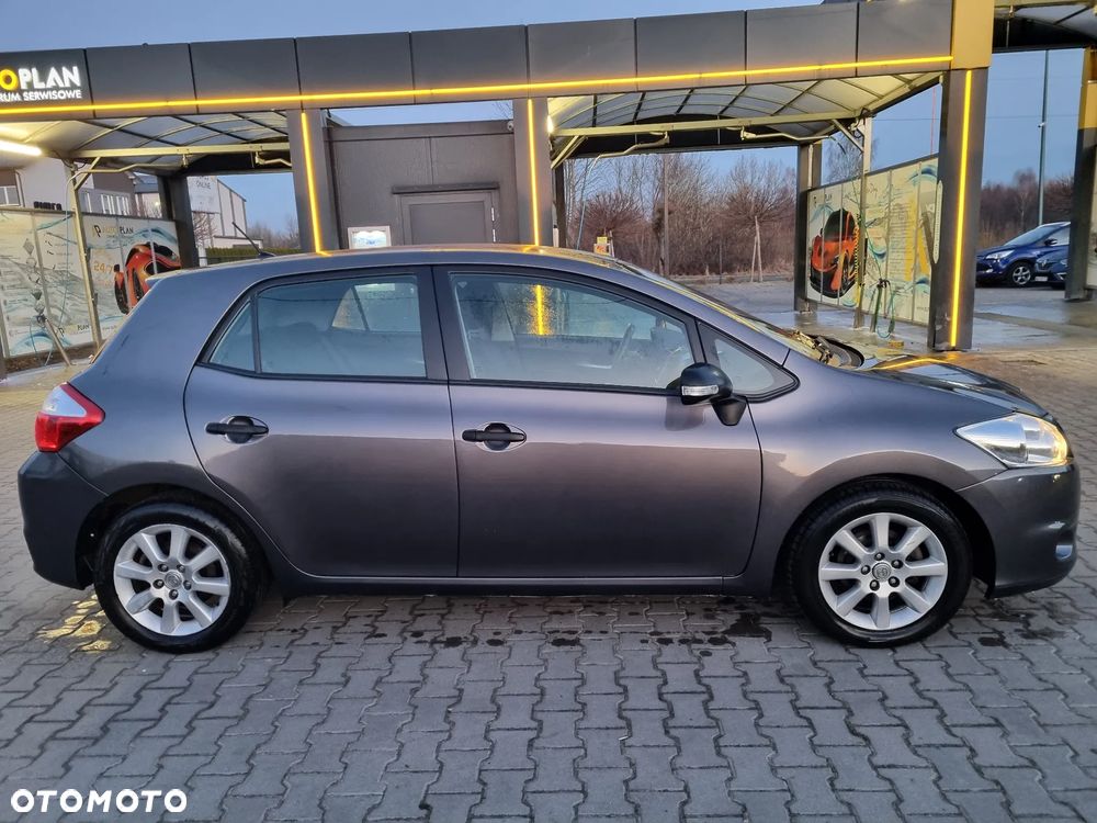 Toyota Auris 1.6 2010 - 10