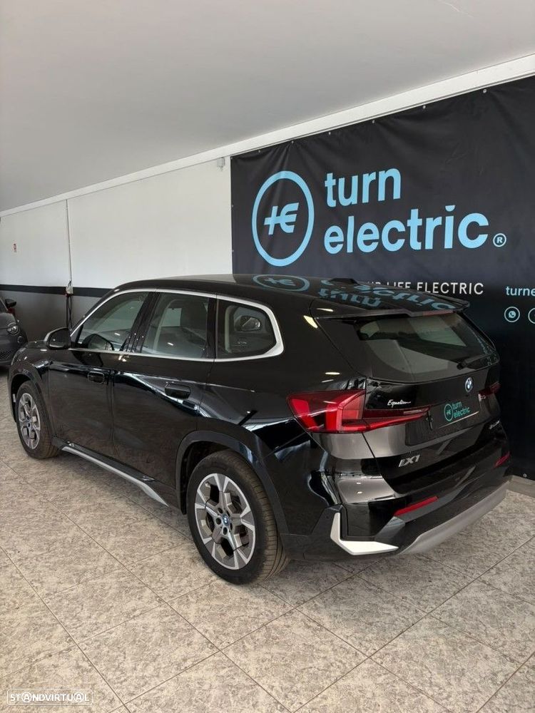 BMW iX1 xDrive30 xLine - 11