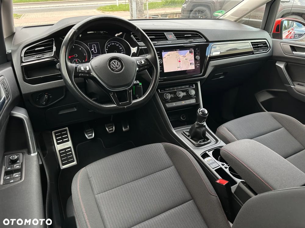 Volkswagen Touran 1.6 TDI SCR (BlueMotion Technology) SOUND - 14