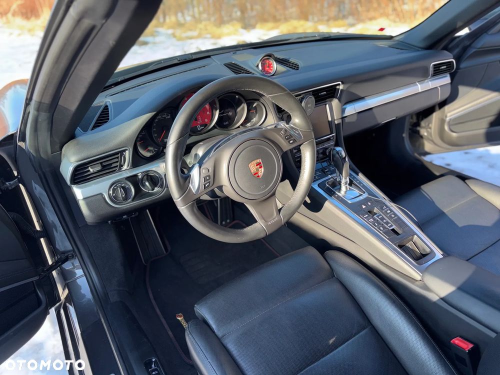 Porsche 911 Carrera S PDK - 18