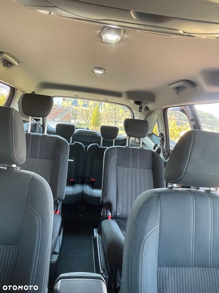 Ford Grand C-MAX 1.6 TDCi Titanium - 19