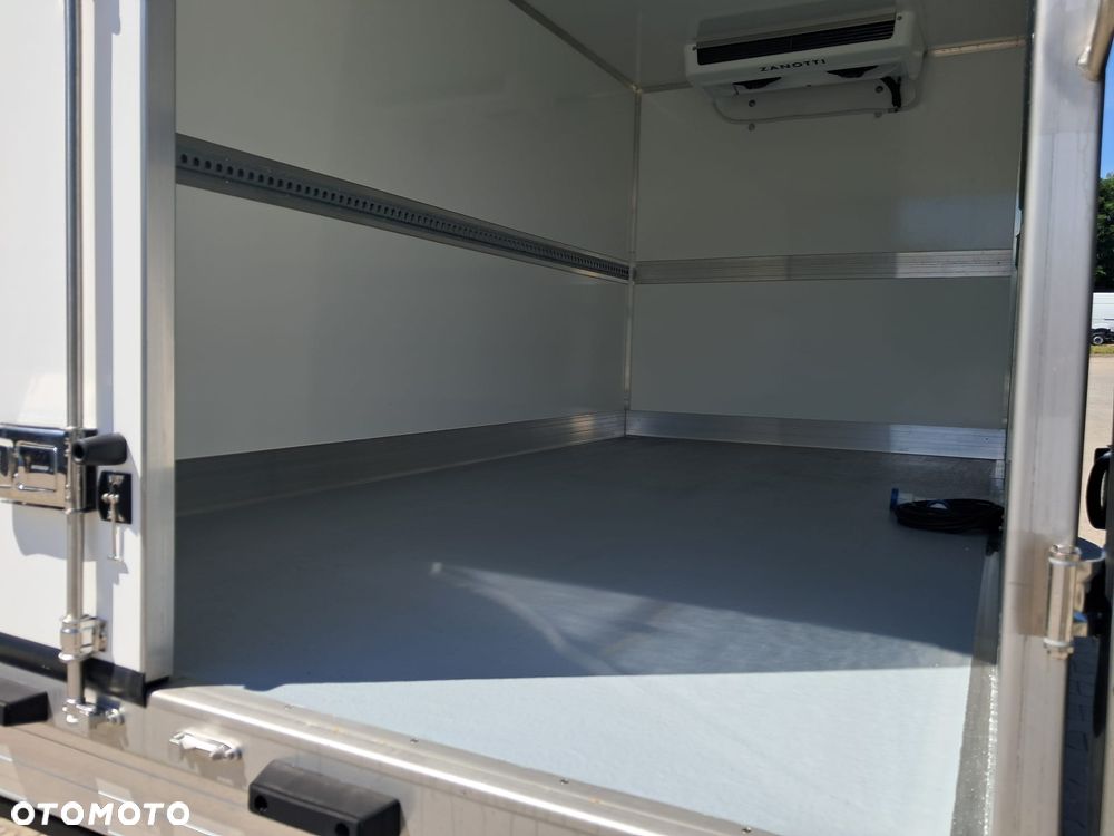Iveco Daily Izoterma - 15