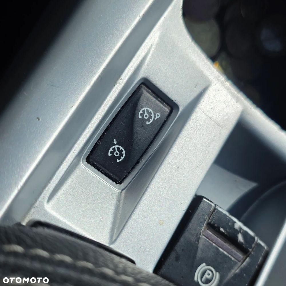 Renault Laguna 2.0 dCi Privilege - 26