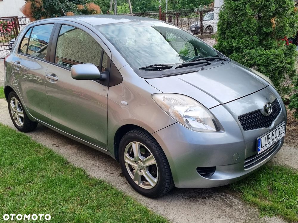 Toyota Yaris 1.3 VVT-i Cool - 1