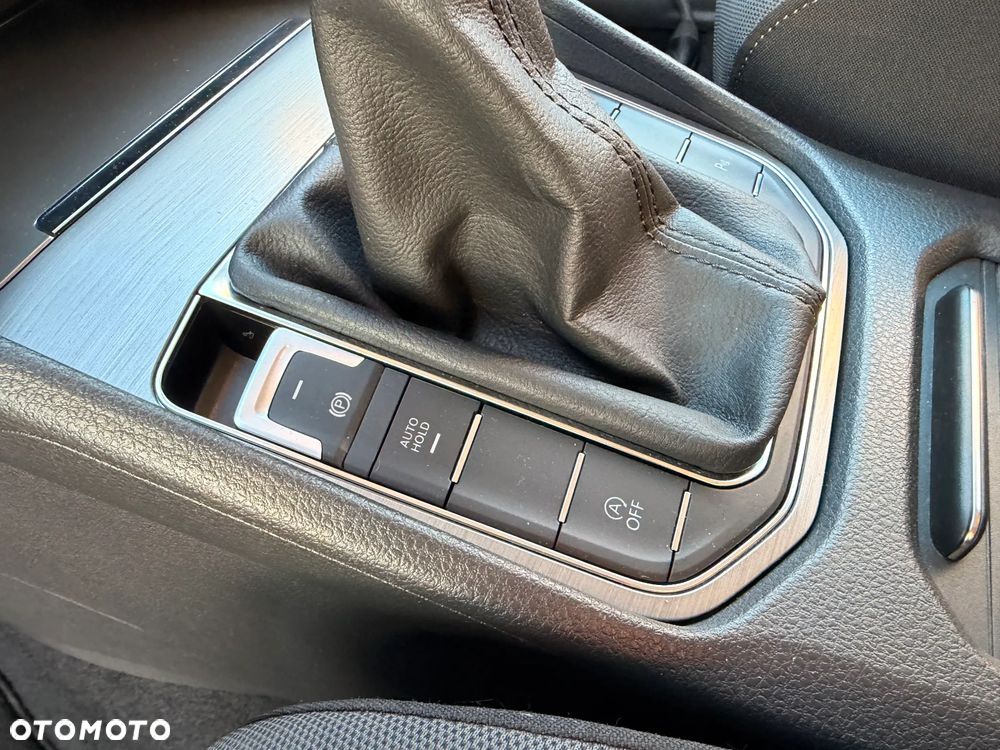 Volkswagen Golf 1.2 TSI BMT Trendline EU6 - 9