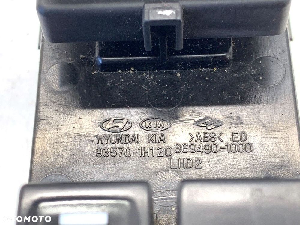 PRZEŁĄCZNIK SZYB  KIA VENGA (YN) 2010 - 2022 1.4 CVVT 66 kW [90 KM] benzyna 2010 - 2022 - 5