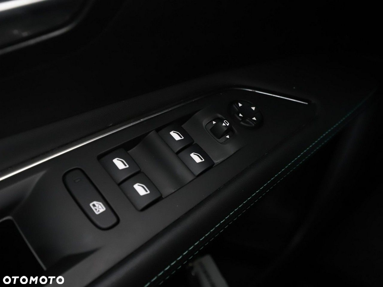 Peugeot 3008 1.6 PureTech Hybrid PHEV Allure S&S EAT8 - 35