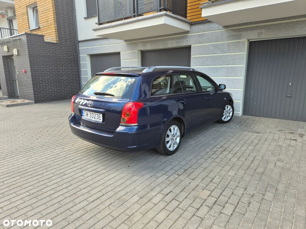 Toyota Avensis 1.8 VVT-i Luna - 5
