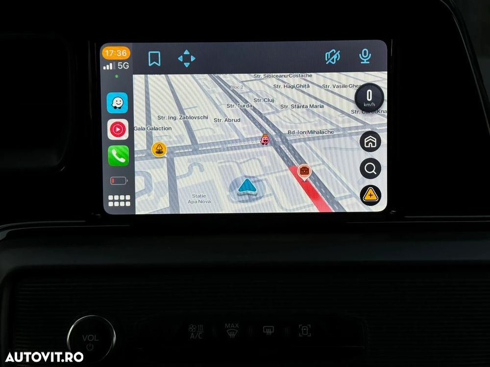 Ford Tourneo Courier 1.0 EcoBoost Trend - 25