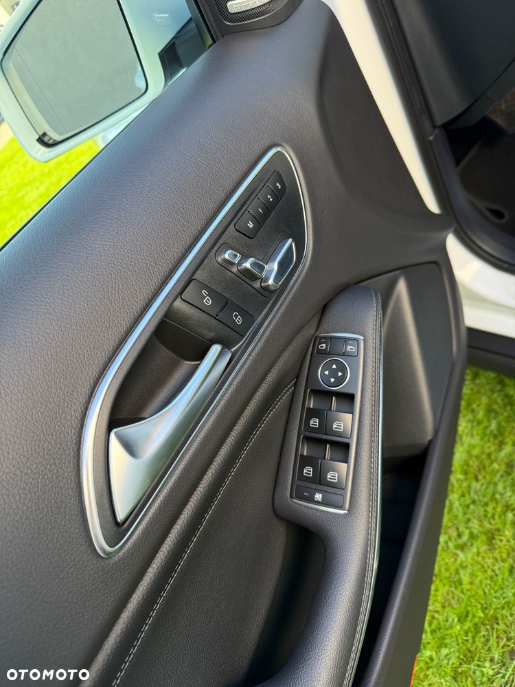 Mercedes-Benz GLA 220 4-Matic - 9
