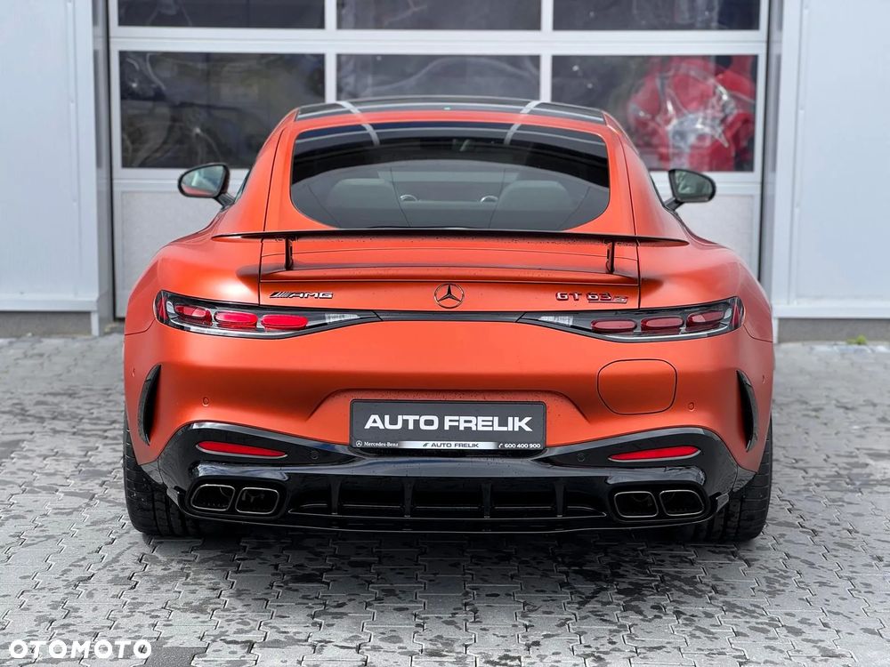 Mercedes-Benz AMG GT - 11